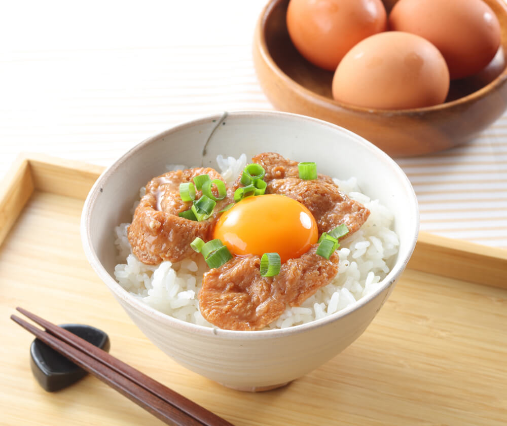 なっと肉たまごかけごはん